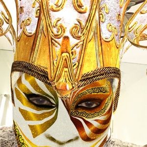 Meet your Posher, Rae